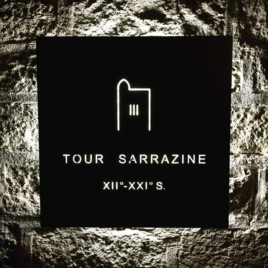 Tour Sarrazine De Montaren住宿加早餐旅馆 外观 照片