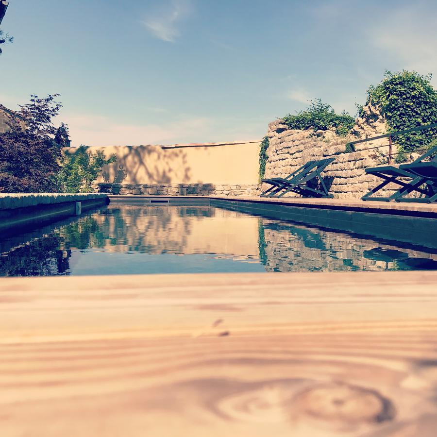Tour Sarrazine De Montaren住宿加早餐旅馆 外观 照片
